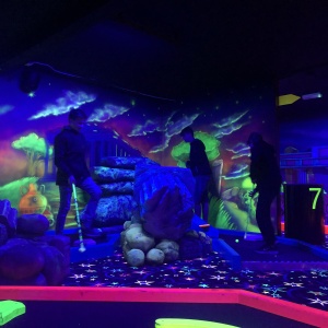 Glow In The Dark Midgetgolf 2023