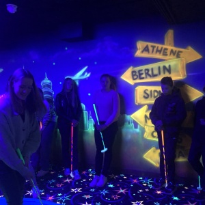 Glow In The Dark Midgetgolf 2023