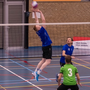 Heren 1 - VC WIK Groot-Ammers HS2