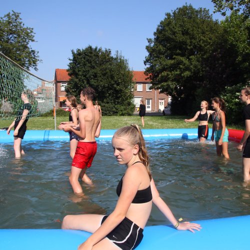 Verfrissend watervolleybaltoernooi