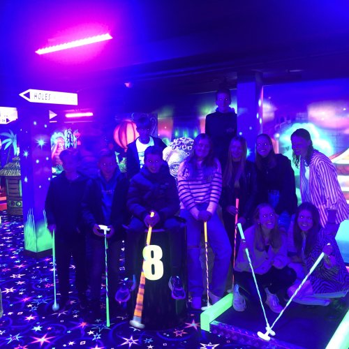 Glow In The Dark Midgetgolf 2023