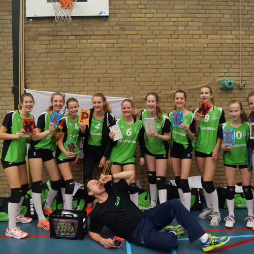 Meisjes B kampioen 2017-2
