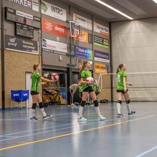 Meisjes B1